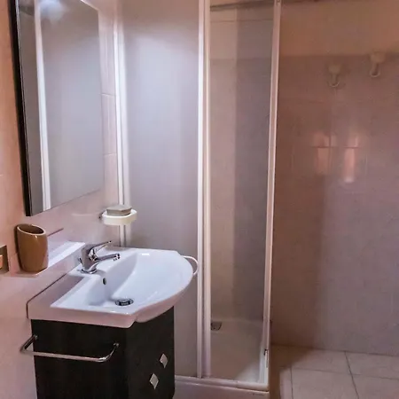 Casa Etruria - 1 Min - Lungomare Marconi - Wifi - Aria Condizionata