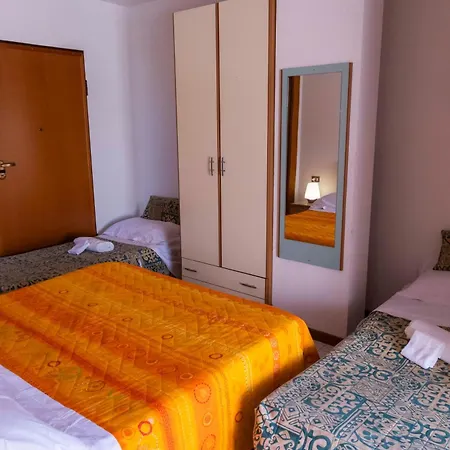 Casa Etruria - 1 Min - Lungomare Marconi - Wifi - Aria Condizionata 公寓