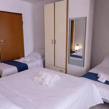 Casa Etruria - 1 Min - Lungomare Marconi - Wifi - Aria Condizionata Alba Adriatica