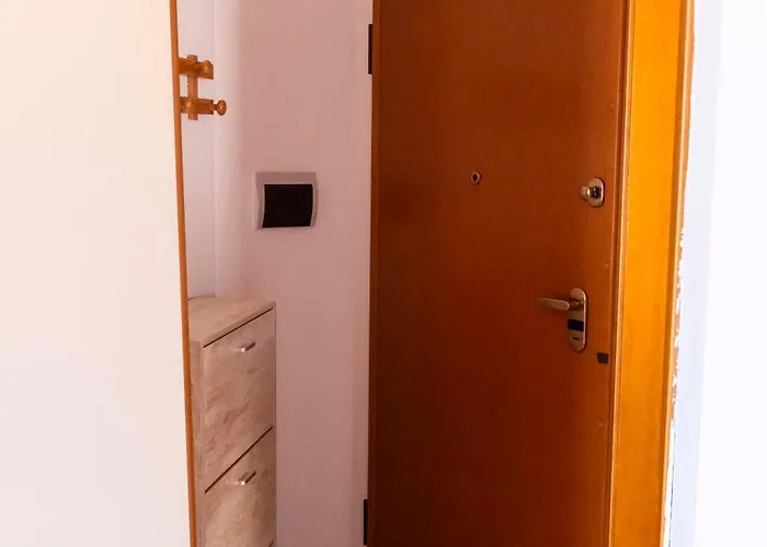 Apartament Casa Etruria - 1 Min - Lungomare Marconi - Wifi - Aria Condizionata *